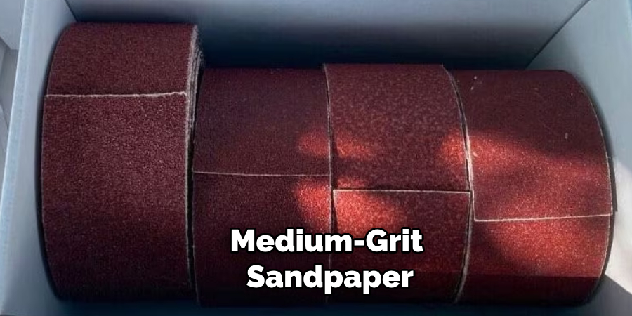 Medium-grit Sandpaper