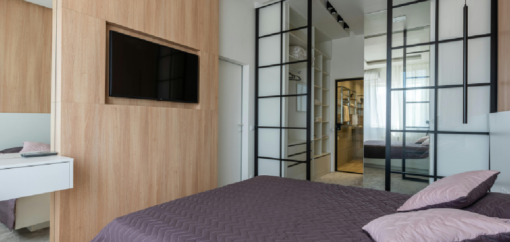 How to Prevent Bedding from Slipping off the Bed