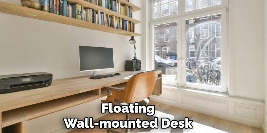 Floating 
Wall-mounted Desk