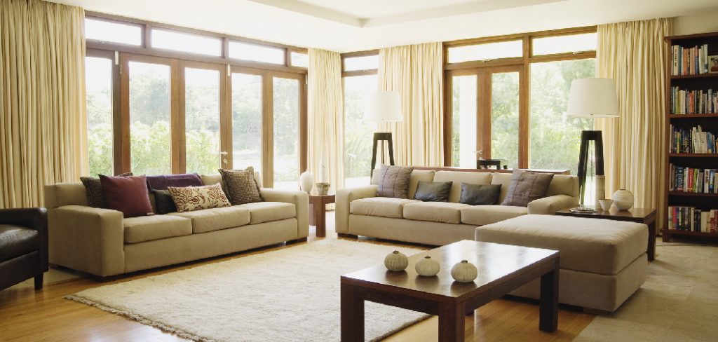 How to Match Sofa and Curtains