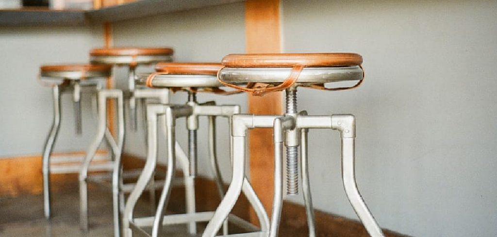 How to Paint Metal Bar Stools