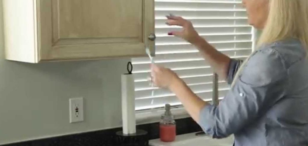 How to Clean Shaker Cabinets
