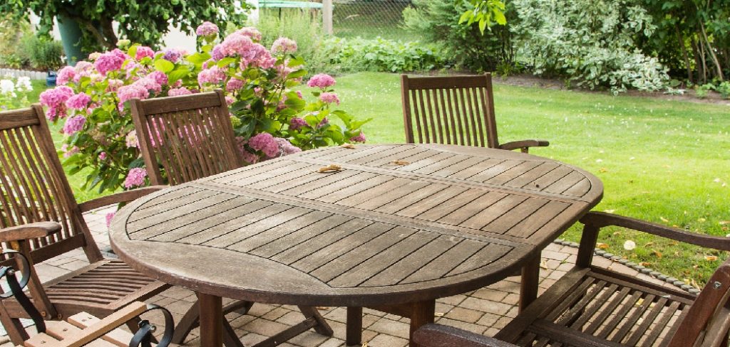 How to Paint Outdoor Furniture Wood