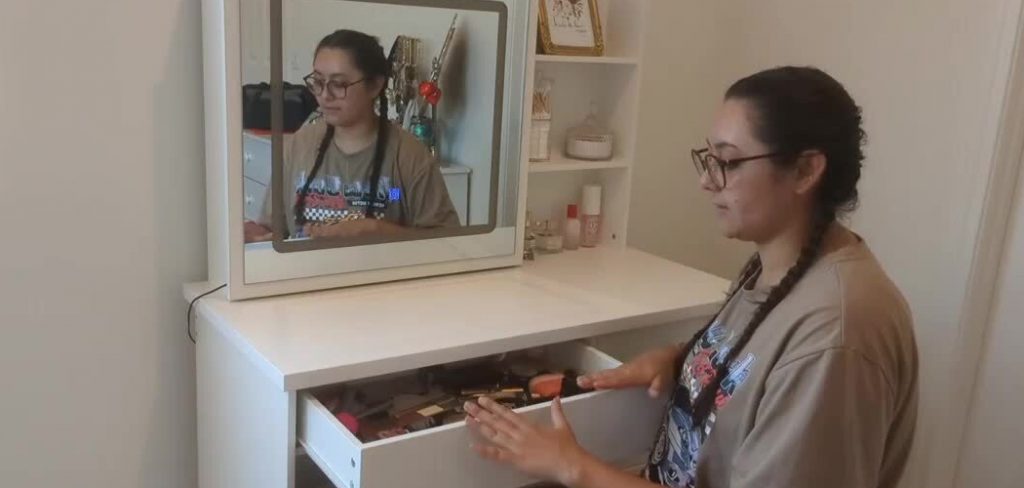 How to Assemble Vanity Mirror